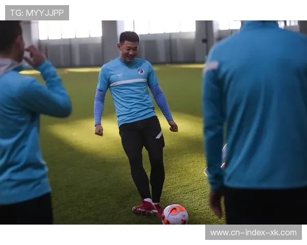 大连足球奇迹:压哨保级成功,全场洒泪的感动瞬间